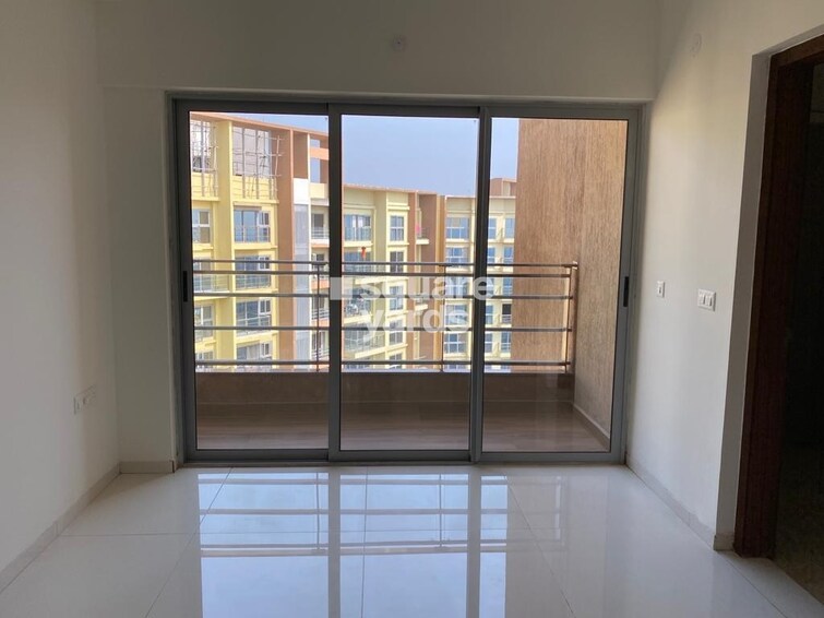 Amanora Adreno Towers Apartment Interiors 1