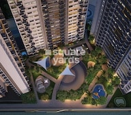 Amanora Gold Towers Amenities-Features