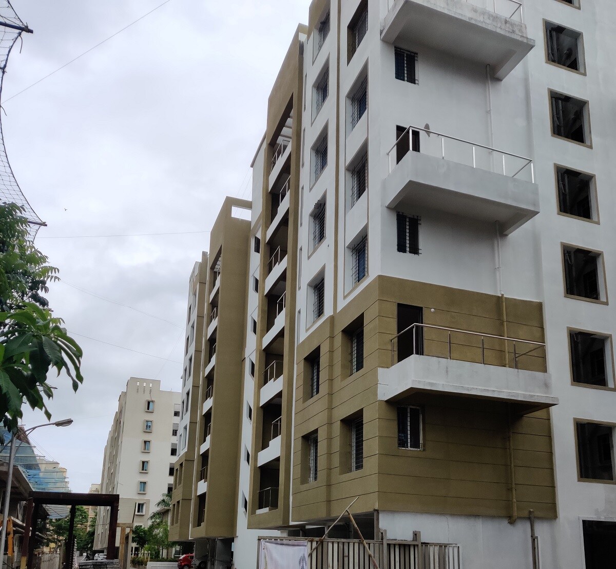 Bhojwani HI Face Apartment Exteriors