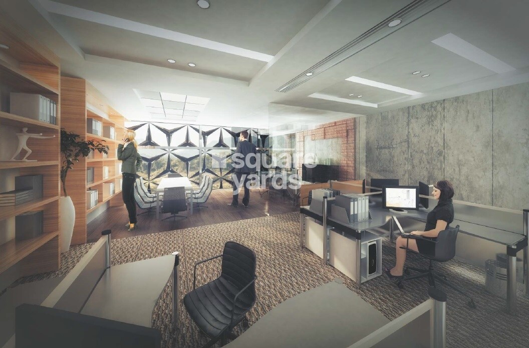 Clover Hills Plaza Amenities-Features 3