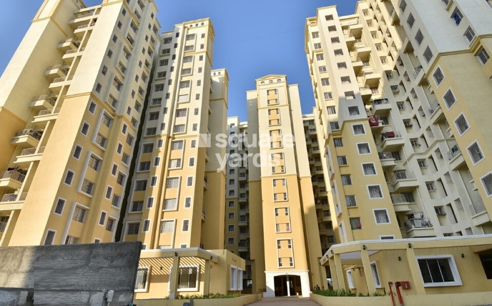 DMK Stella Apartment Exteriors 1