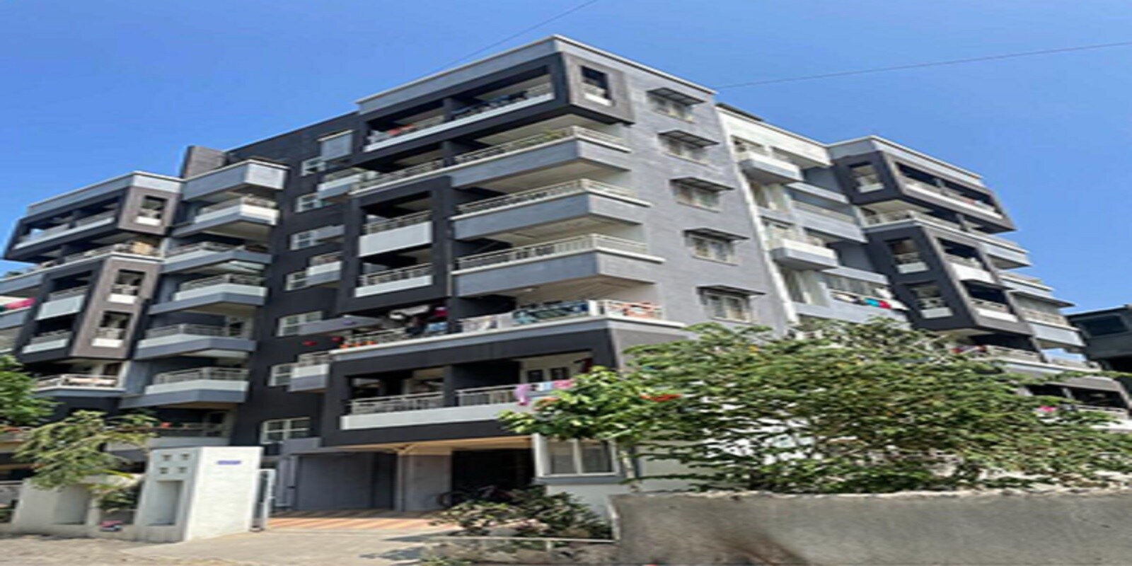 Estate Silvernest Apartment