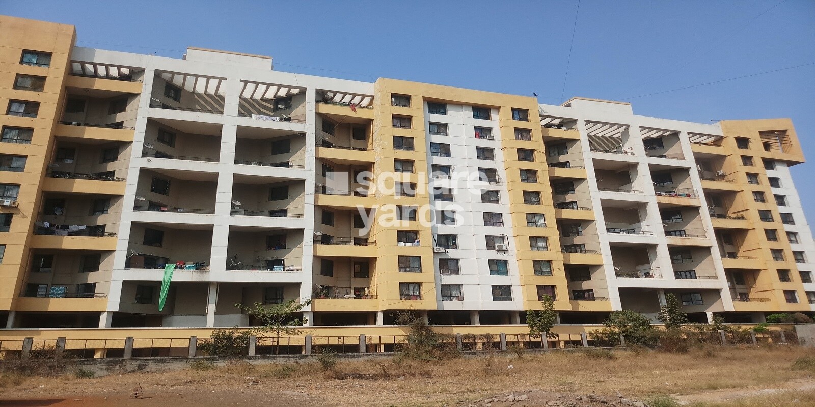 Gayatri Bravuria Apartment