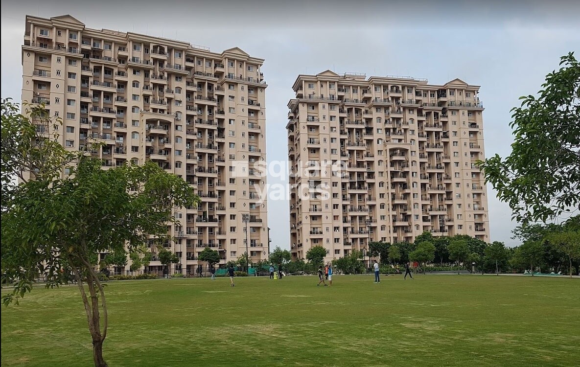 K Raheja Vistas Premiere