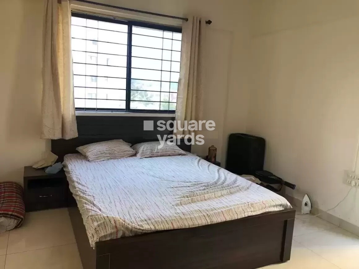 Magarpatta Daffodils Apartment