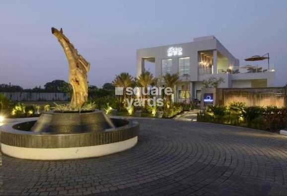 Majestique City D Building