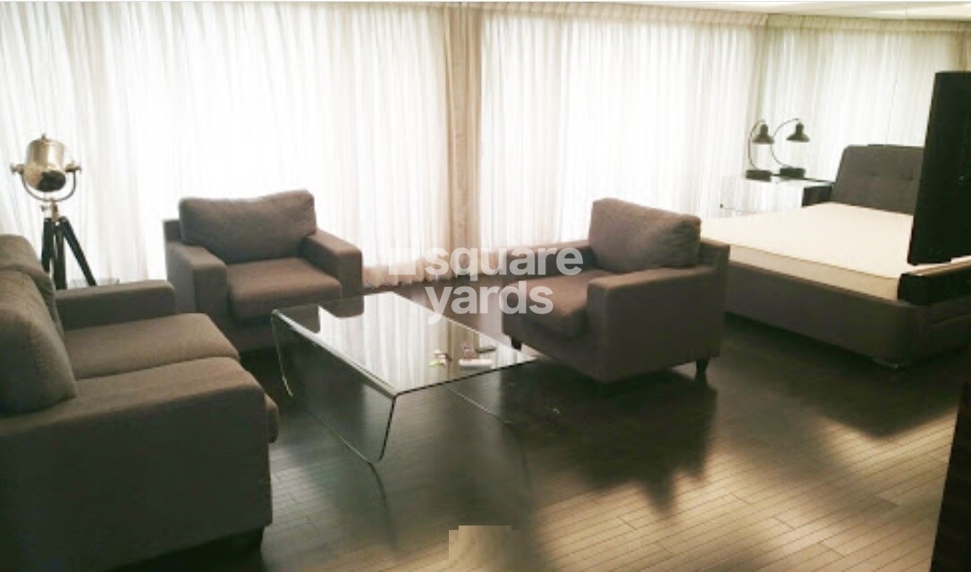 Maple Wood Apartment Interiors 4