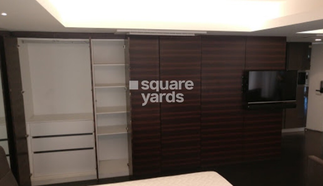 Maple Wood Apartment Interiors 5