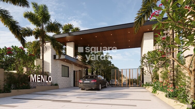 Menlo Homes Entrance View
