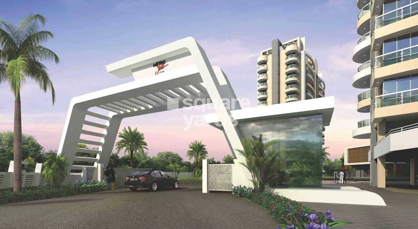 Metro Jazz Entrance View