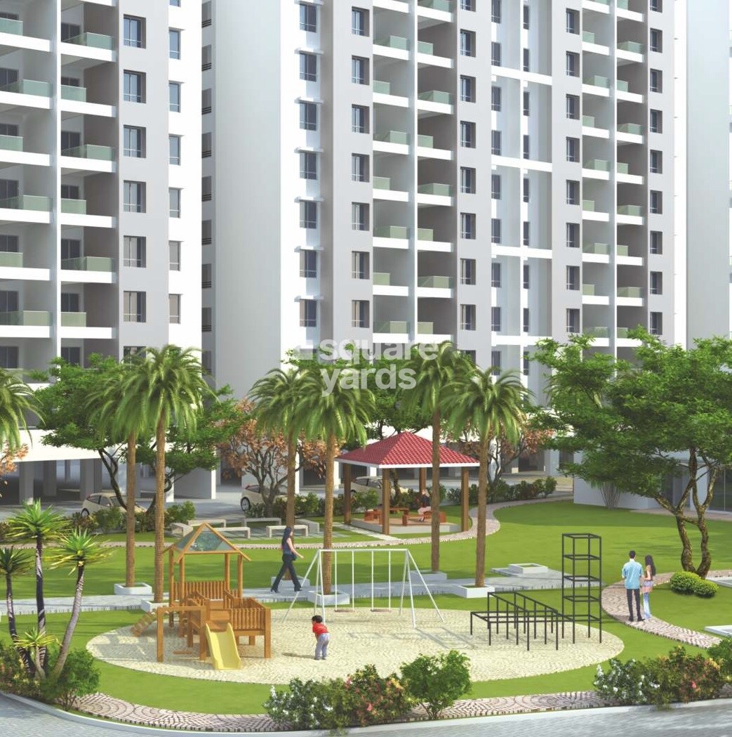 Mulik Luxuria B Wing