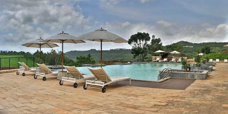 Oxford The Residences Amenities-Features