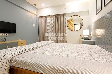 Paranjape Swapna Samrat