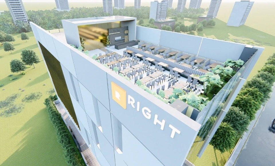 Right Barca Square Amenities-Features