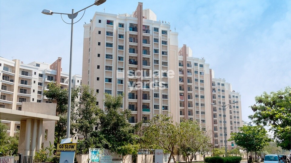 Salarpuria Sattva H And M Royal Tower View 6