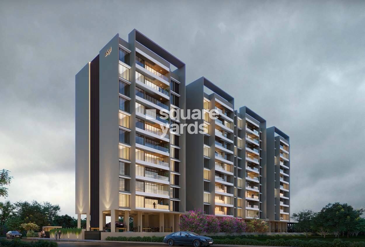 Skyi Iris Racecourse