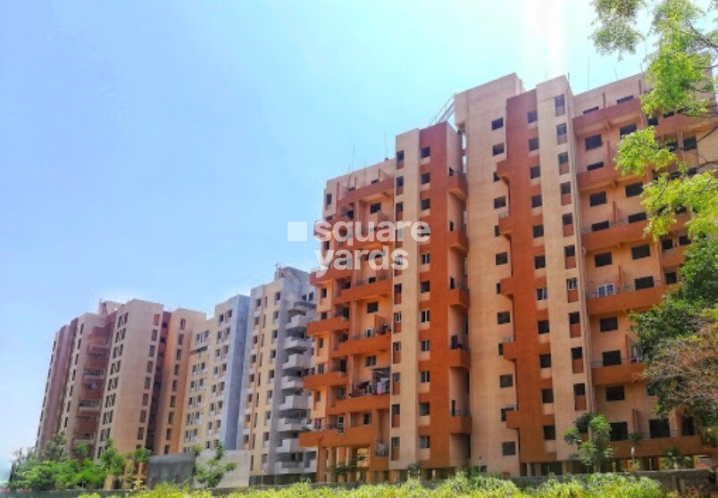 Solitaire Palms Apartment Exteriors