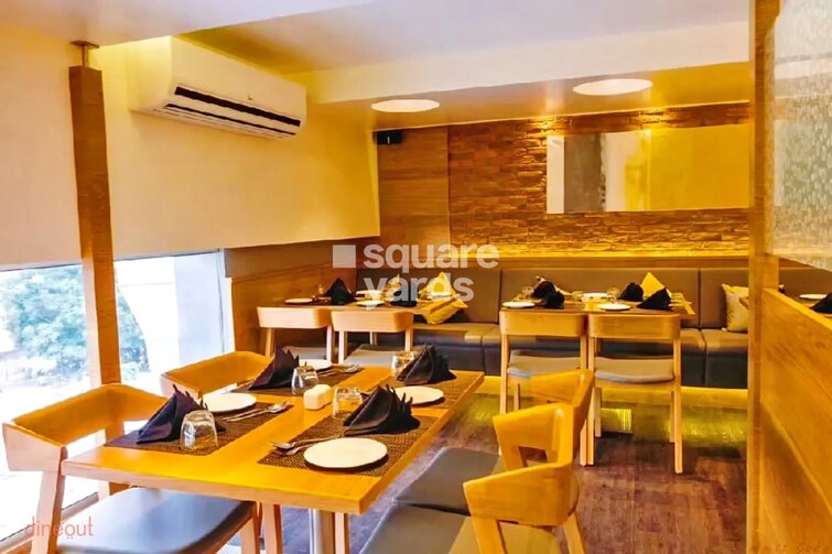 Spine City Mall Amenities-Features 1