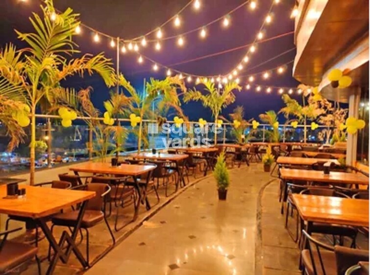 Spine City Mall Amenities-Features 2