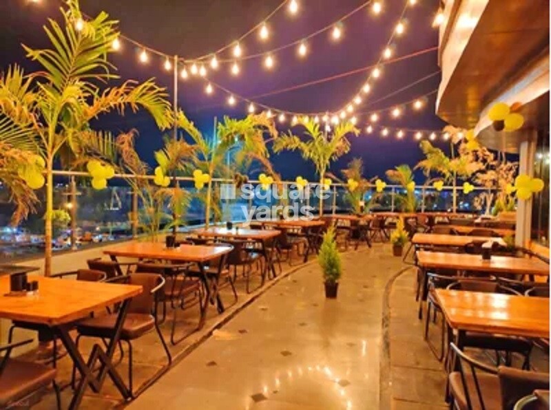 Spine City Mall Amenities-Features 2