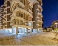 Supreme English County Amenities-Features