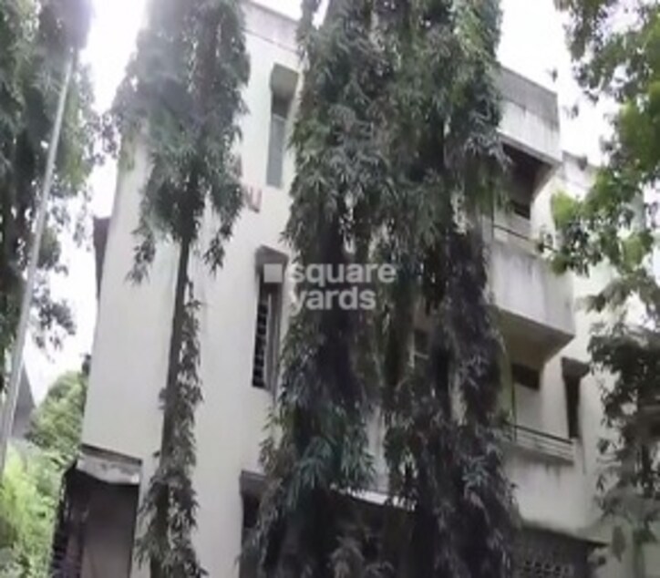 Atul Kala Kunj Cover Image