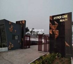 Hyper One, Urse, Pune