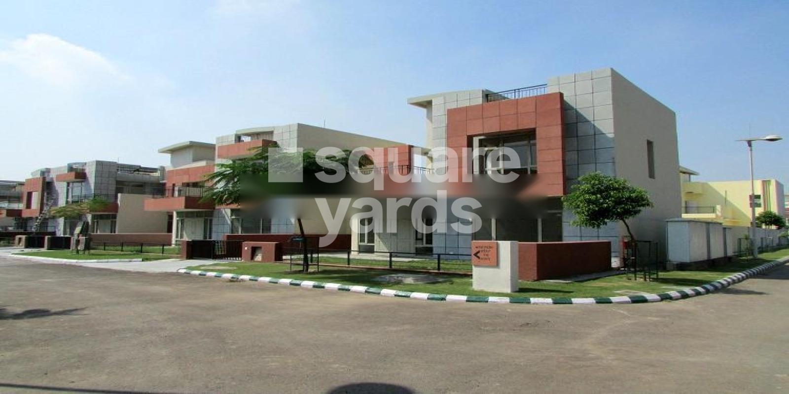 Eldeco County Villas residential project in Sector 19