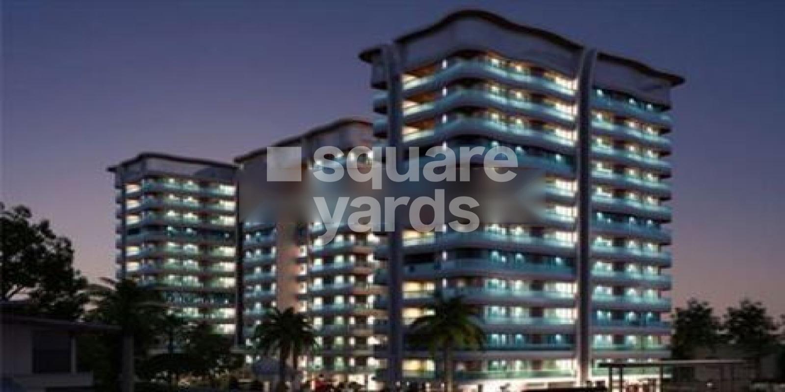 Glad Manidhari Luxuria, PAL, Surat