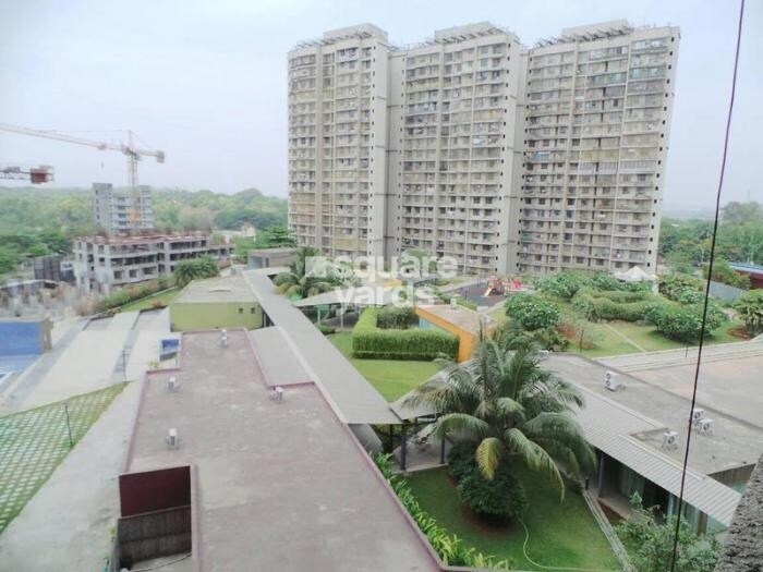 Everest World Tulip Tower View