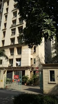 Hiranandani Estate Valentina Entrance View