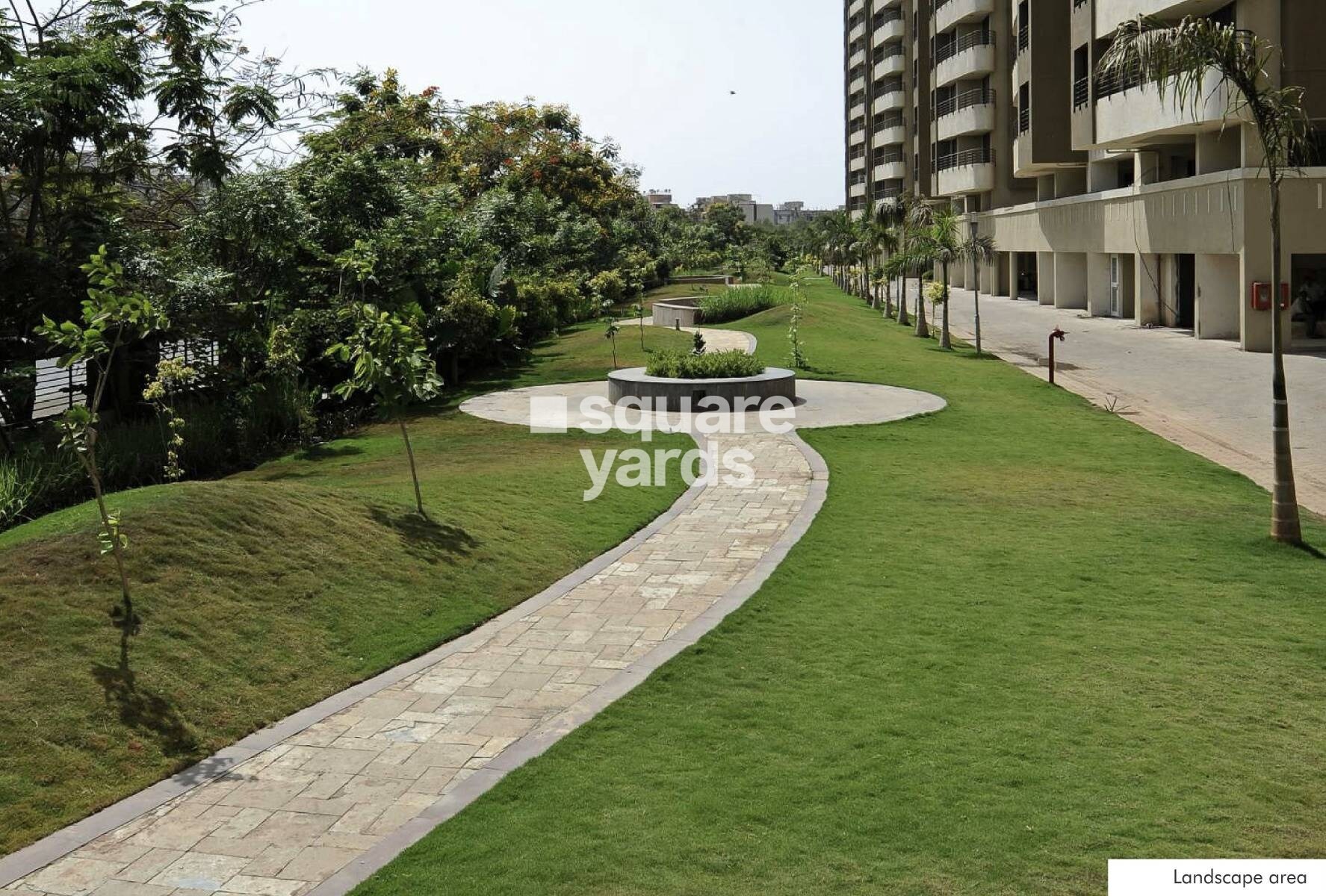 Kalpataru Srishti 340 CHS Ltd Amenities-Features 1