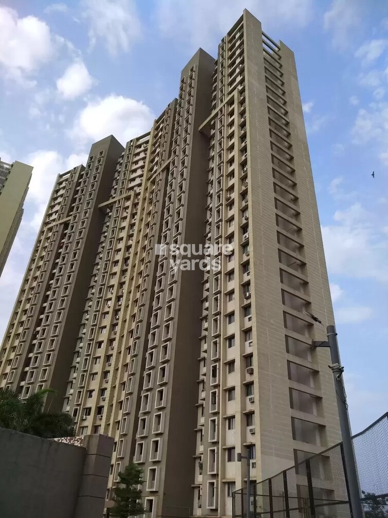 Lodha Casa Royale Grande Tower View