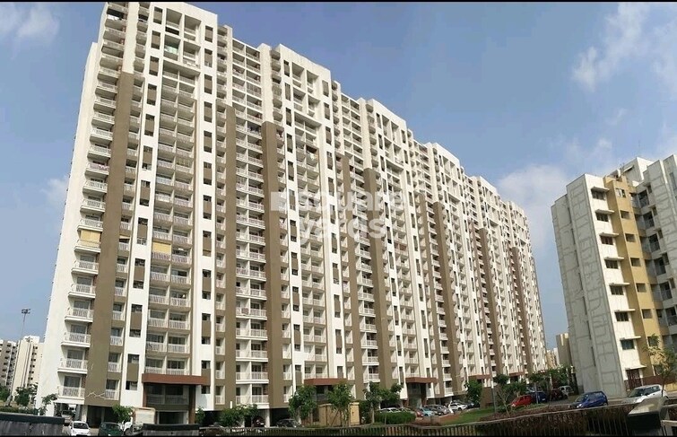 Lodha Palava Exotica Tower View 2