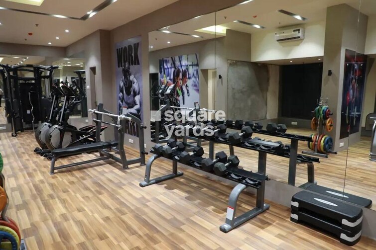 Man Opus Amenities-Features 1