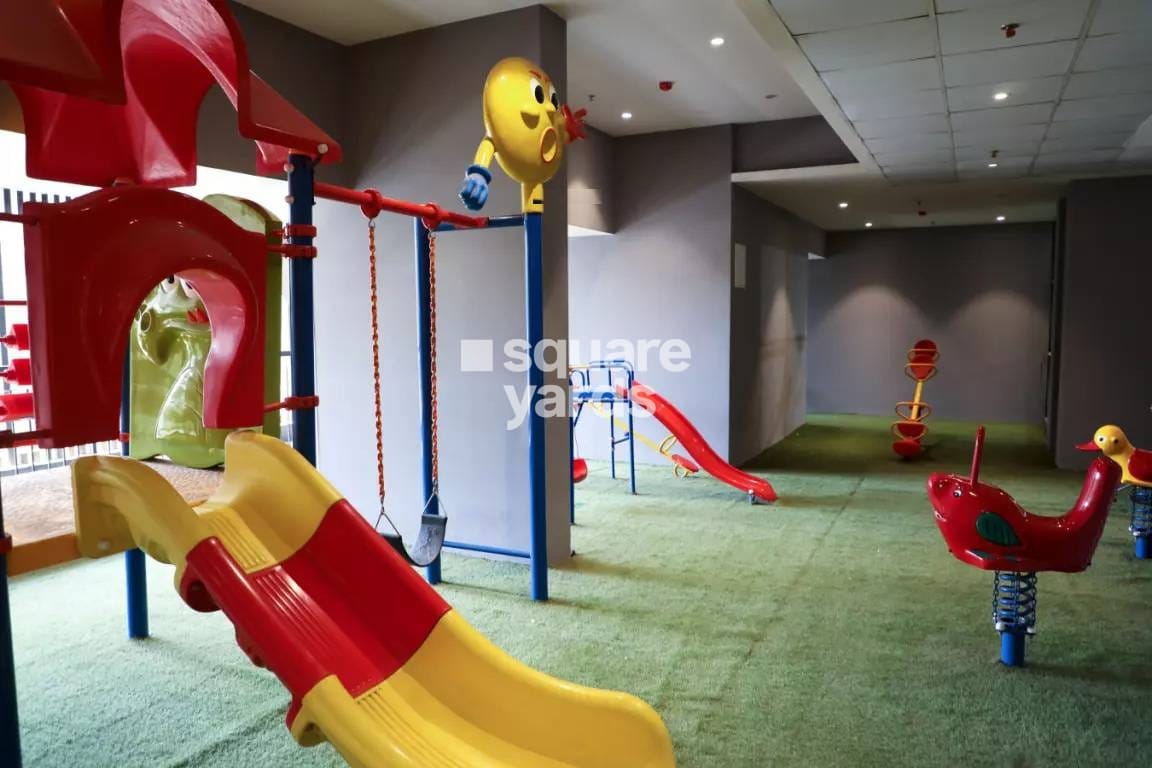 Man Opus Amenities-Features 2