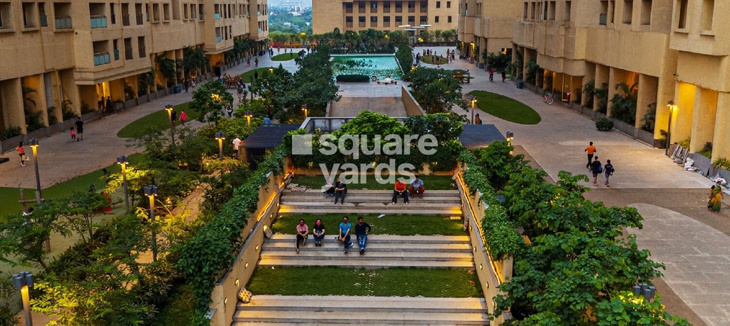 Rustomjee Urbania Azziano