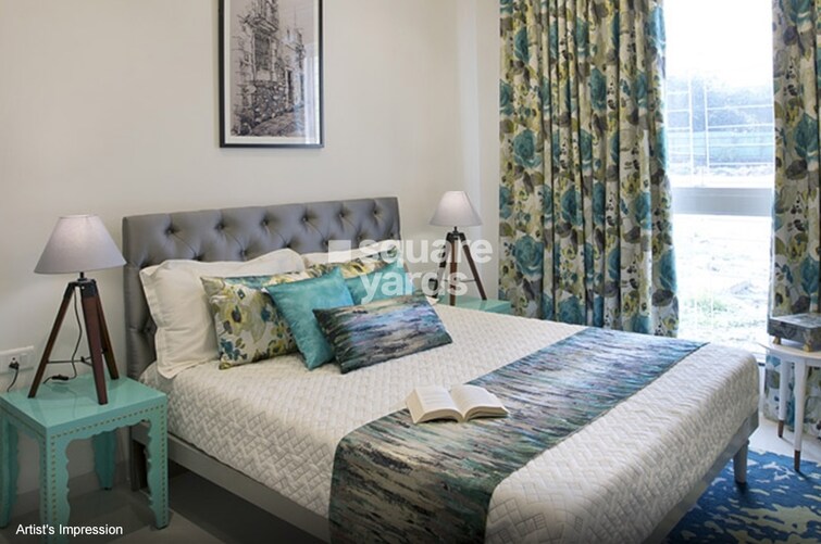 Sheth Zuri Apartment Interiors 1