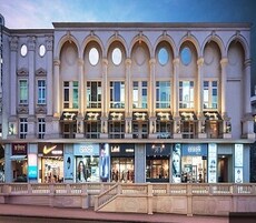 Iris Shopping Featured Image