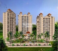 Regal Square Featured Image