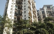 Unique Twins Tower Featured Image