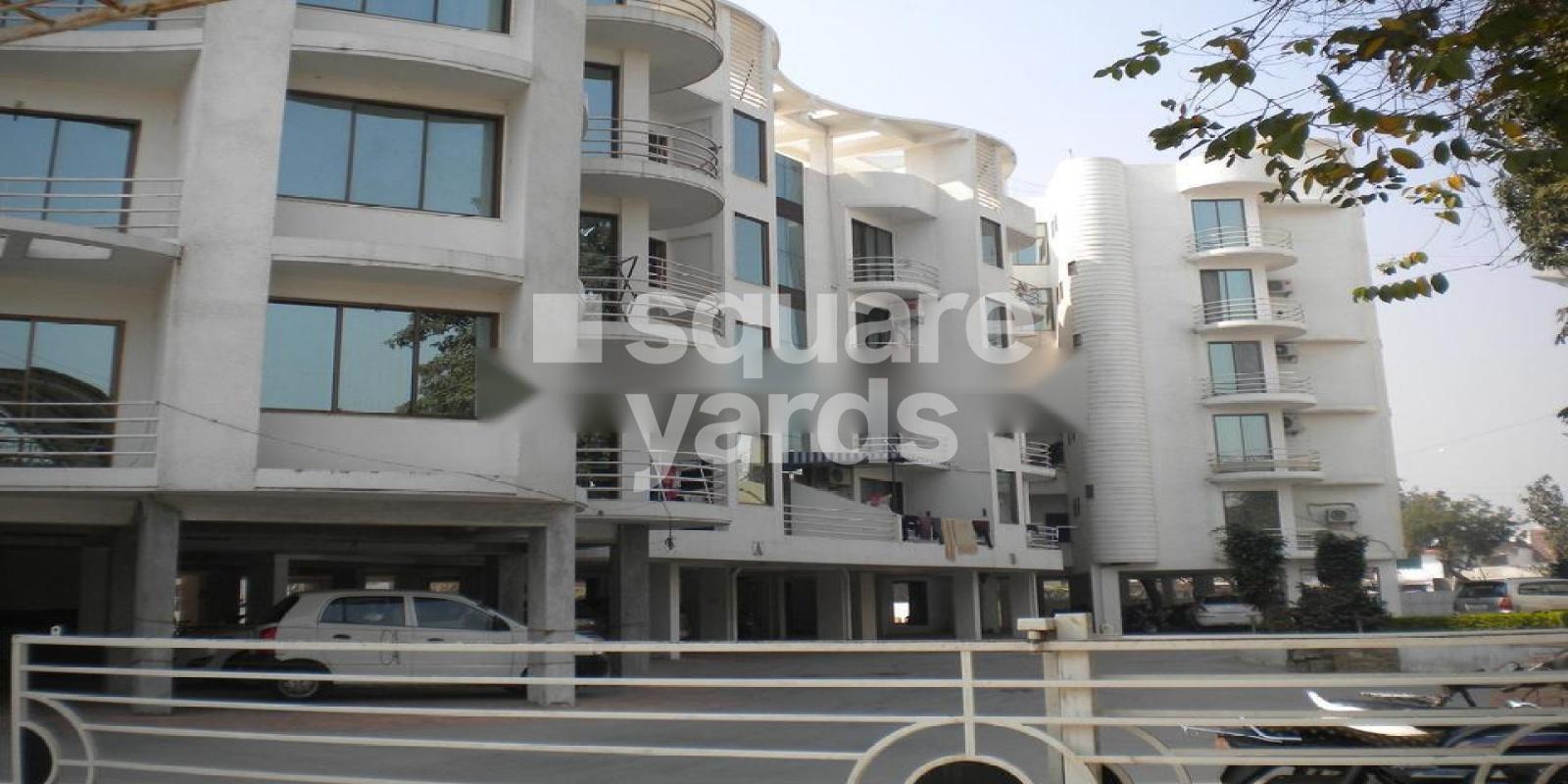 Kalp Apartments