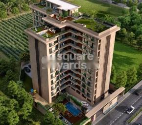 Vraj Green Leaf Regalia