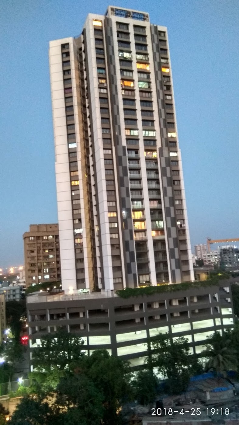 Redstone Saifee Park review image