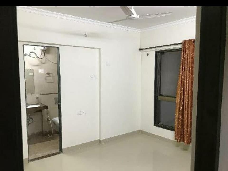 Godrej Central review image