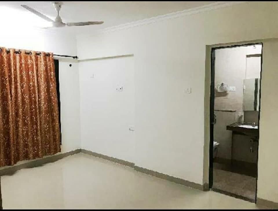 Godrej Central review image