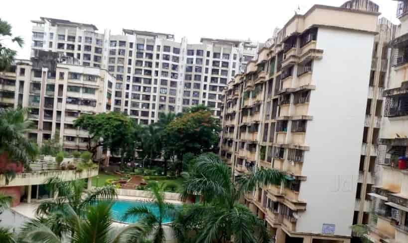 Lokhandwala review image