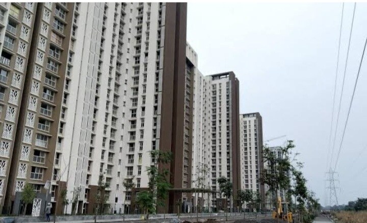 Lodha Upper Thane Meadows review image