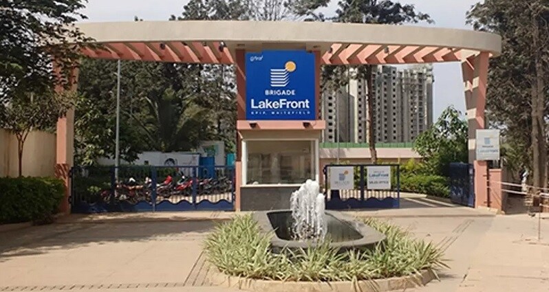 Brigade Lakefront review image