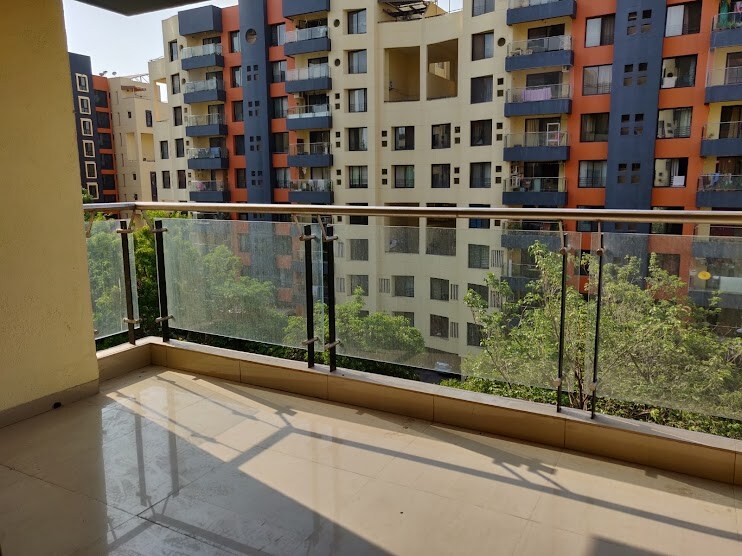 Clover Acropolis review image